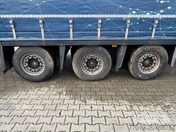 Schmitz Cargobull Curtainsider Mega