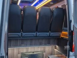 MERCEDES-BENZ 519  Allrad 4 x 4 Vorlauffahrzeug  GSR2