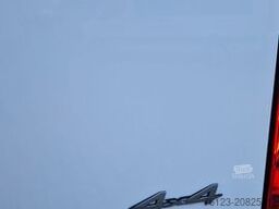 MERCEDES-BENZ 519 Allrad 4 x 4 Vorlauffahrzeug GSR2