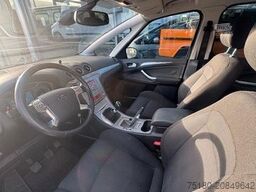 FORD S-MAX Titanium PKW Familienauto AHK VAN