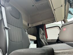 DAF CF 410 FT Space Cab / 742 dkm / 2 Tanks / NL Truck