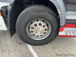 DAF CF 410 FT Space Cab / 742 dkm / 2 Tanks / NL Truck