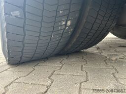 DAF CF 410 FT Space Cab / 742 dkm / 2 Tanks / NL Truck