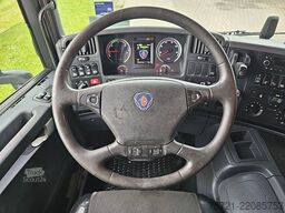 SCANIA P360