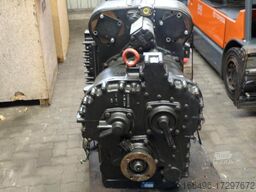 Clark Spicer 15.5HR 2741852 Transmission