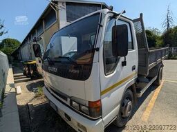 Isuzu NQR 75