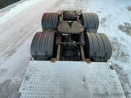 Volvo FH 16 700 6x4 GLOBE XL / HYDRAULICS / RETARDER