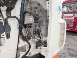 DAF CF 320 FLEISH + LIFT Daycab