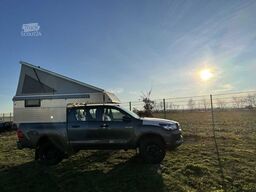  Hilux 2.4 4x4 Double Cab NESTLE TRAVEL MC