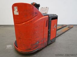 Transpallet elettrico con operatore a bordo in piedi Linde T 20 SP 131
