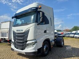 Trattore stradale standard IVECO X-WAY AS440X49T/P