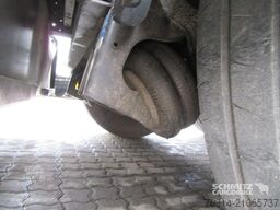 Schmitz Cargobull Curtainsider Coil Getränke