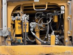 Caterpillar 336EL Excavator with Digging Bucket