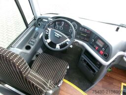 MAN R09 Lion's Coach