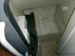 MAN R09 Lion's Coach