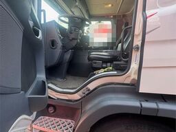 Scania P280 4x2 Box Truck – Full Side Opening – Heating U