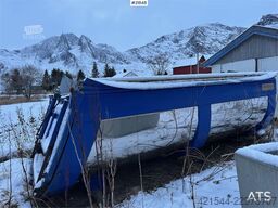  GMI Asphalt tub w/ guillotine hatch.