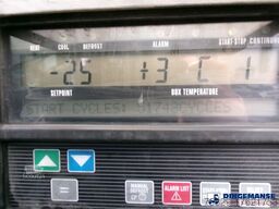 Gray Adams Frigo trailer + Carrier Vector 1850 MT