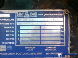 Gray Adams Frigo trailer + Carrier Vector 1850 MT