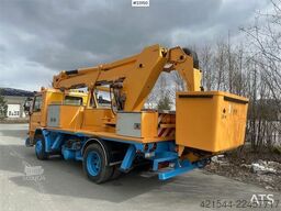 Scania 82m lift truck w/ Simon cara 170 - Must see. WATCH