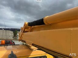Scania 82m lift truck w/ Simon cara 170 - Must see. WATCH
