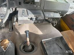 Scania 82m lift truck w/ Simon cara 170 - Must see. WATCH