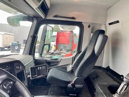 Mercedes-Benz Antos 1933 WDB96340310348103  origineel NL trek...