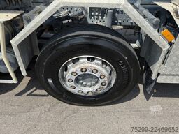 Mercedes-Benz Arocs 3243 8x4 Schwarzmüller / Swiss-Vehicle