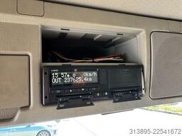 Volvo FM-300 6x2, 8,5 Mtr. Ramp Truck