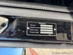 Volvo FM-300 6x2, 8,5 Mtr. Ramp Truck