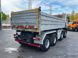 RENAULT C520 8x4 2 Seiten