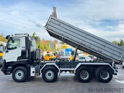 RENAULT C520 8x4 2 Seiten