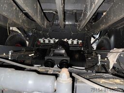 CLAAS Quadrant 5300FC