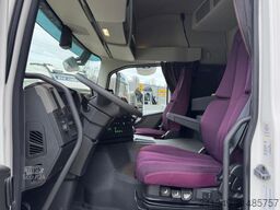 VOLVO FM-380 4x2 Koffer