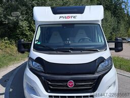 Pilote P696 Expression