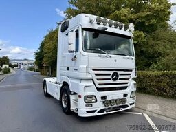 Mercedes-Benz Actros 1858 V8 / Megaspace / Retarder / Euro 3