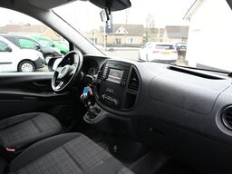Mercedes-Benz Vito 111 CDI Lang Navi Airco 3 persoons Parktro...