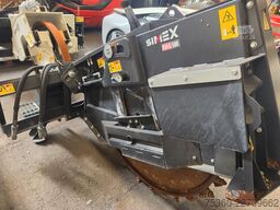CASE TV 450B Kompaktlader Raupe Fräse Schild