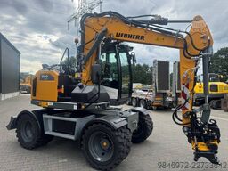 Liebherr A909