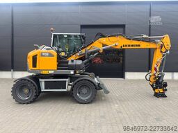Liebherr A909
