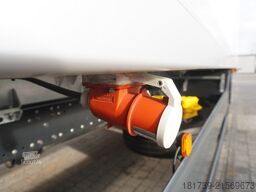 MAN TGX 26.400 / IGLOOCAR / Carrier Supra