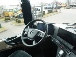 Mercedes-Benz Actros 2545 6×2 MP5 / KRONE refrigerator