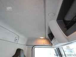 Renault D210 12T / Bitemperature Refrigerator