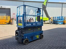 Genie GS1932 Electric, Working Height 7.8 m, 227kg Capac