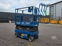 Genie GS1932 Electric, Working Height 7.8 m, 227kg Capac