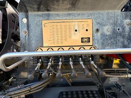 Renault C440 + HMF 2320 K3-- 3X EXT. + REMOTE + HAAKARM...