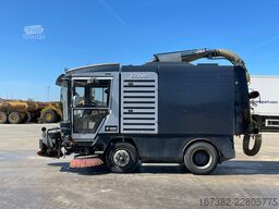 Ravo Ravo 560 sweeper 3th brush / vacuumtruck (BZ-VJ...