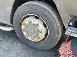Ravo Ravo 560 sweeper 3th brush / vacuumtruck (BZ-VJ...