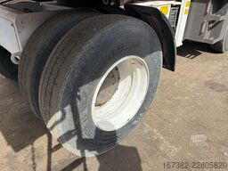 Minrui 4M3 Self Loading Concrete Mixer 4x4
