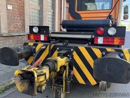 Mercedes-Benz unimog U400